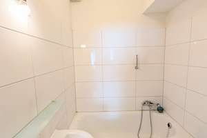 Helle 2-Zi-Whg + Balkon, 1. Stock. Ideal für Renovierer. – Die vollständige Adresse der Immobilie erhältst du vom Anbieter., 45139 Südostviertel, Essen – Vorschaubild 6