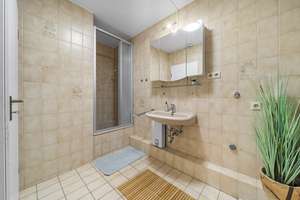 Helle, attraktive 3,5-Zi, große SW-Loggia, modern möbliert mit EBK, ruhig, renoviert, befristet – Auf dem Dudel 24, 47228 Bergheim, Duisburg – Vorschaubild 20