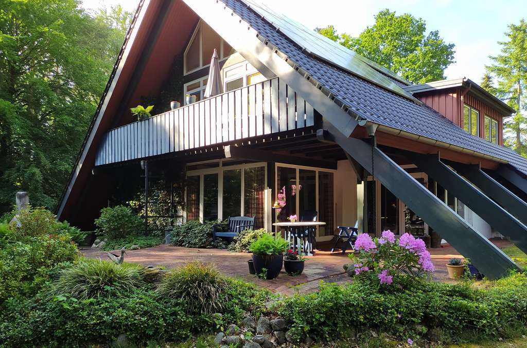 Immobilie in Appel - Architektenhaus am Waldrand, nah eines Seengebietes, im Skandinavien-Stil - Bild 1