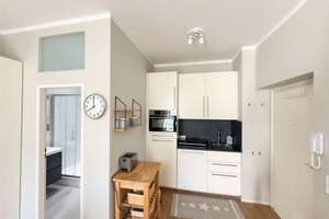 Top ausgestattet und voll möbliertes Apartment im Herzen von Köln Deutz – Die vollständige Adresse der Immobilie erhältst du vom Anbieter., 50679 Deutz, Köln – Vorschaubild 3