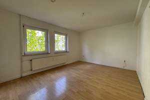 Duisburg: Zentrale und gemütliche 2-Zimmer-Wohnung zu vermieten! – Siechenhausstr. 10, 47053 Hochfeld, Duisburg – Vorschaubild 1