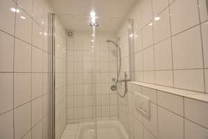 D-OBK! Renoviertes & großzügiges Apartment mit Balkon – Kyffhäuserstr. 13, 40549 Oberkassel, Düsseldorf – Vorschaubild 7