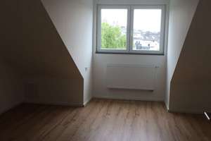 schöne helle Wohnung in der Innenstadt