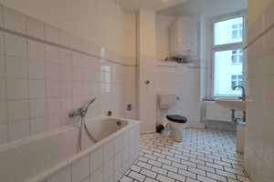Renovierte und leerstehende 2-Zimmer-Wohnung mit 2 Balkonen – Korsörer Straße 17, 10437 Berlin – Vorschaubild 6