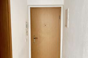 **kleine 2 Zimmerwohnung mit Balkon und Einbauküche, ideal für Studenten oder Auszubildende** – Wolfenbütteler Straße 45, 39112 Sudenburg, Magdeburg – Vorschaubild 3