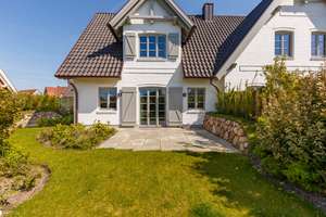 Neubau: Exklusive Haushälfte mit luxuriöser Ausstattung am Königshafen in List (Ferienwohnen) – Die vollständige Adresse der Immobilie erhältst du vom Anbieter., 25992 List (Sylt) – Vorschaubild 3