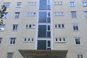 VON PRIVAT :3,5-Zimmer-Wohnung im 8. OG mit Aufzug, Balkon und Garage in Saarbrücken