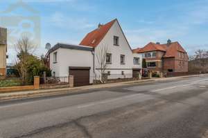 Einfamilienhaus mit Einliegerwohnung und großem Entwicklungspotenzial! Mein Haus = Mein Partner! – Die vollständige Adresse der Immobilie erhältst du vom Anbieter., 38462 Grafhorst – Vorschaubild 1