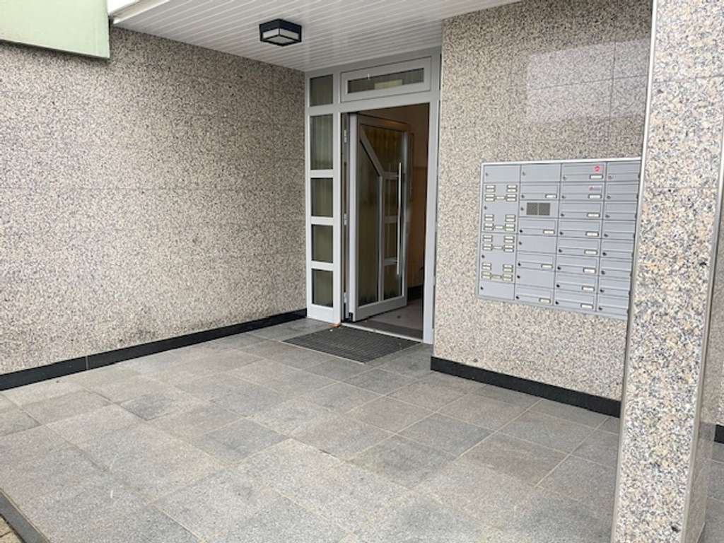 Immobilie in Wülfrath - ** Maisonette über den Dächern von Wülfrath – mit Weitblick und Potenzial ** - Bild 1