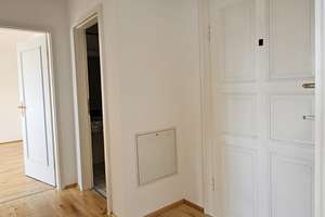 Schicke Dachgeschosswohnung in begehrter Wohnlage – Königstraße 11, 1097 Innere Neustadt, Dresden – Vorschaubild 12