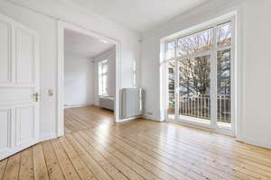 Stilvolle Altbauwohnung in Altona mit hohen Decken, Dielenboden und Balkon – Die vollständige Adresse der Immobilie erhältst du vom Anbieter., 22767 Altona-Altstadt, Hamburg – Vorschaubild 3