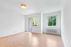 Erstbezug nach hochwertiger Sanierung – Modernes Wohnen im Grünen – Die vollständige Adresse der Immobilie erhältst du vom Anbieter., 12307 Lichtenrade, Berlin – Vorschaubild 2