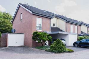 Gepflegtes Reiheneckhaus in Köln-Auweiler – hell, ruhig, familienfreundlich