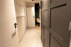 Einziehen statt sanieren: 2 Zimmer in Sachsenhausen, die man so nur selten findet. – 60598 Sachsenhausen-Süd, Frankfurt am Main – Vorschaubild 3