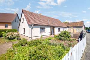 Haus in Schmerkendorf mit viel Potenzial wartet auf Sie  – Die vollständige Adresse der Immobilie erhältst du vom Anbieter., 4895 Falkenberg/Elster – Vorschaubild 1