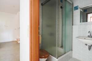 Modernes Wohnwunder mit drei Badezimmern und viel Platz in Bonn! – Die vollständige Adresse der Immobilie erhältst du vom Anbieter., 53229 Pützchen/Bechlinghoven, Bonn – Vorschaubild 10
