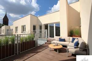 Dachgeschoß mit großer S/W Terrasse zum Sofortbezug / hohe Räume / weitere Angebote – Die vollständige Adresse der Immobilie erhältst du vom Anbieter., 10247 Friedrichshain, Berlin – Vorschaubild 2