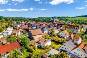 Großzügiges Zuhause für Familien mit Garten, Anbau und Doppelgarage – Die vollständige Adresse der Immobilie erhältst du vom Anbieter., 35466 Rabenau – Vorschaubild 4
