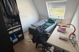 Wohnen mit Charakter: 2-Zimmer-Dachgeschosswohnung in Kiel – Schillerstraße 15, 24116 Schreventeich, Kiel – Vorschaubild 3