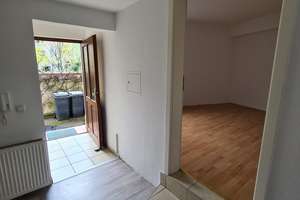 Stilvolle, gepflegte 2-Zimmer-Erdgeschosswohnung mit EBK in Karlsruhe – Cäciliastraße 28, 76133 Beiertheim-Bulach, Karlsruhe – Vorschaubild 3