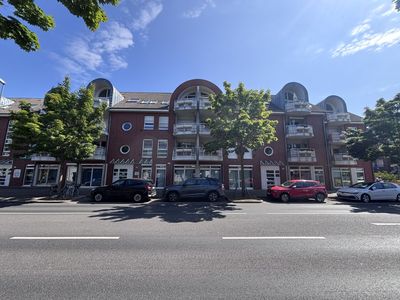 Helle Dachgeschosswohnung mit Loggia