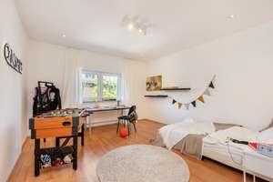 Villa in TOP LAGE von Düsseldorf-Kaiserswerth mit Geschichte und vielfältigen Nutzungsmöglichkeiten – Die vollständige Adresse der Immobilie erhältst du vom Anbieter., 40489 Kaiserswerth, Düsseldorf – Vorschaubild 33