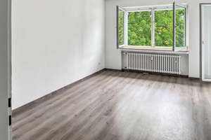 Sanierte 3,5-Zimmer-Wohnung mit Balkon in Mülheim Styrum. – 45476 Styrum, Mülheim an der Ruhr – Vorschaubild 3
