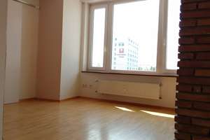 Urbane Oase am Stadtgarten: 4,5 Zimmer  Penthouse mit  45qm Dachterrasse,  Panoramafenstern  & Kamin – Die vollständige Adresse der Immobilie erhältst du vom Anbieter., 76137 Südstadt, Karlsruhe – Vorschaubild 4