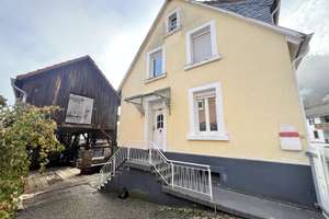 Doppelhaushälfte am Fuß vom Teufelstisch – Im Handschuhteich 16, 66999 Hinterweidenthal – Vorschaubild 1