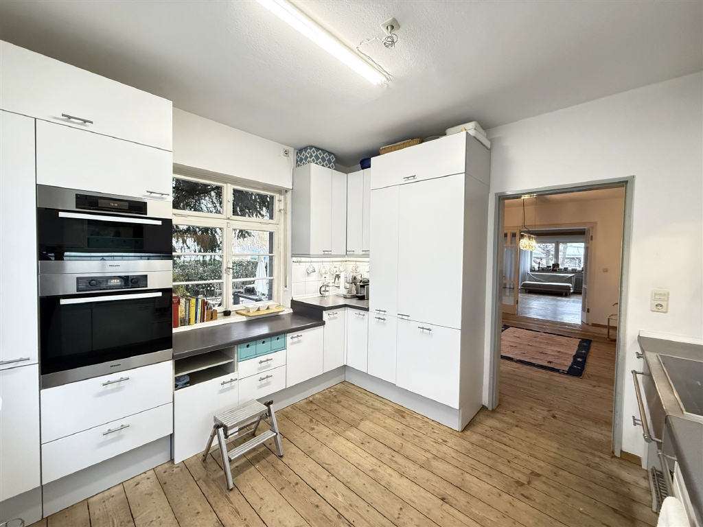 Immobilie in Weiterstadt - Repräsentatives freistehendes Einfamilienhaus mit außergewöhnlich viel Platz - Bild 13