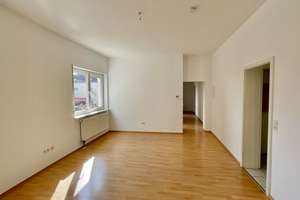Wohnung im Erdgeschoss mit Tageslichtbad & Wohnküche in Rheinnähe – Hohlstraße xx, 55130 Weisenau, Mainz – Vorschaubild 2