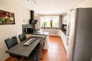 Doppelhaushälfte mit Entwicklungspotenzial in Nürnberger Vorstadtlage - frei ab 01.07. – Binzenweg 16, 90427 Neunhof, Nürnberg – Vorschaubild 4