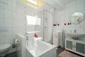 Modernes Lofthaus (BJ 2003) mit besonderem Wohnflair – Die vollständige Adresse der Immobilie erhältst du vom Anbieter., 90439 St. Leonhard, Nürnberg – Vorschaubild 12
