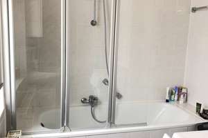 Schöne, helle 3-Zimmer-Altbauwohnung mit Wohnküche und Balkon am Pasinger Stadtpark! – Engelbertstraße 2, 81241 Pasing, München – Vorschaubild 14