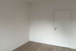 Renovierte 2-Zimmer-Wohnung mit Balkon zur unbefristeten Untermiete – Köln-Innenstadt – Die vollständige Adresse der Immobilie erhältst du vom Anbieter., 50676 Altstadt/Süd, Köln – Vorschaubild 4