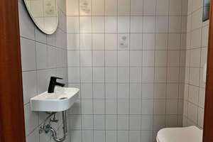 Sofort bezugsfrei: Schöne 2,5 Zimmer WHG mit Terrasse – 70329 Hedelfingen (Ortsteil), Stuttgart – Vorschaubild 17