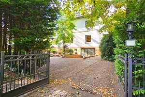 Reserviert! - Stadtvilla mit Innenpool in begehrter Wohnlage am Fichtenberg – Berlin – Vorschaubild 2