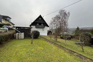 Idyllisch gelegenes Zweifamilienhaus im begehrten Gummersbach-Hülsenbusch – Die vollständige Adresse der Immobilie erhältst du vom Anbieter., 51647 Gummersbach – Vorschaubild 3