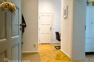 Denkmalsanierte 3 Zimmer Wohnung mit gehobener Ausstattung – Die vollständige Adresse der Immobilie erhältst du vom Anbieter., 13125 Buch, Berlin – Vorschaubild 2