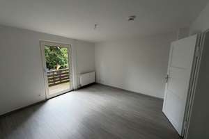 Wohnen auf zwei Ebenen! Renovierte 4-Zimmer-Maisonette mit Balkon in Salzgitter-Bad