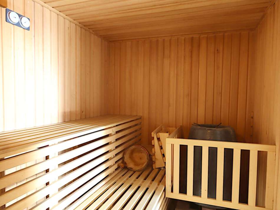 UG: Sauna