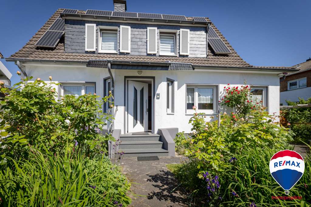 Vielseitiges Einfamilienhaus in herrlichem Garten