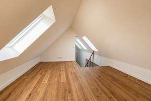 Direkt vom Eigentümer - Lebendiger Wohnraum: 3-Zimmer-Dachgeschosswohnung in Hannover – 30655 Groß-Buchholz, Hannover – Vorschaubild 11