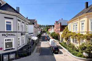 Top Lage! Attraktive Altbauwohnung im Herzen der Bielefelder Innenstadt – Rohrteichstraße 55, 33602 Mitte, Bielefeld – Vorschaubild 14