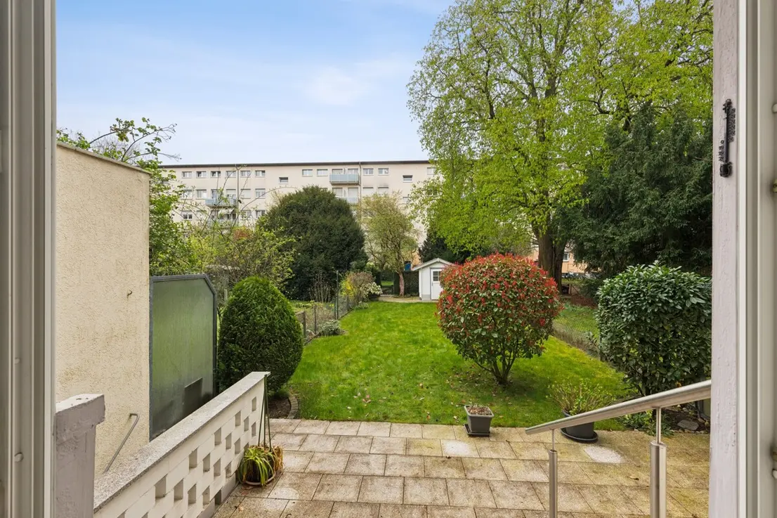 Provisionsfrei – Familienfreundliches Haus mit schönem Garten in gefragter Lage - photo 3