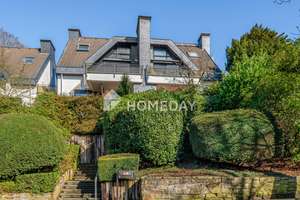 Großzügige Maisonettewohnung mit Dachterrasse, Balkon, Kamin und Garage