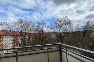 Wohnen im Malerviertel/Altbauwohnung mit Balkon, EBK, Wannenbad + DG-Ausbaupotenzial – Die vollständige Adresse der Immobilie erhältst du vom Anbieter., 12157 Schöneberg, Berlin – Vorschaubild 1