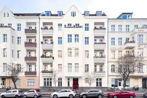 WOHLFÜHLEN IM ALTBAU-JUWEL IN CHARLOTTENBURG: 3-ZIMMER-WOHNUNG, AUFGETEILT IN 2 EINHEITEN! – Friedbergstraße 27, 14057 Charlottenburg, Berlin – Vorschaubild 3
