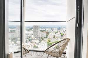 Luxus moderne 2Zi. Wohnung in 31. Stock  in Westend-Süd!