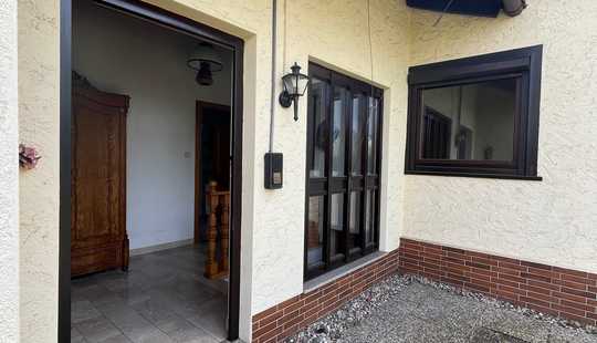 Bild von 5 Zimmer Einfamilienhaus mit großen Grundstück